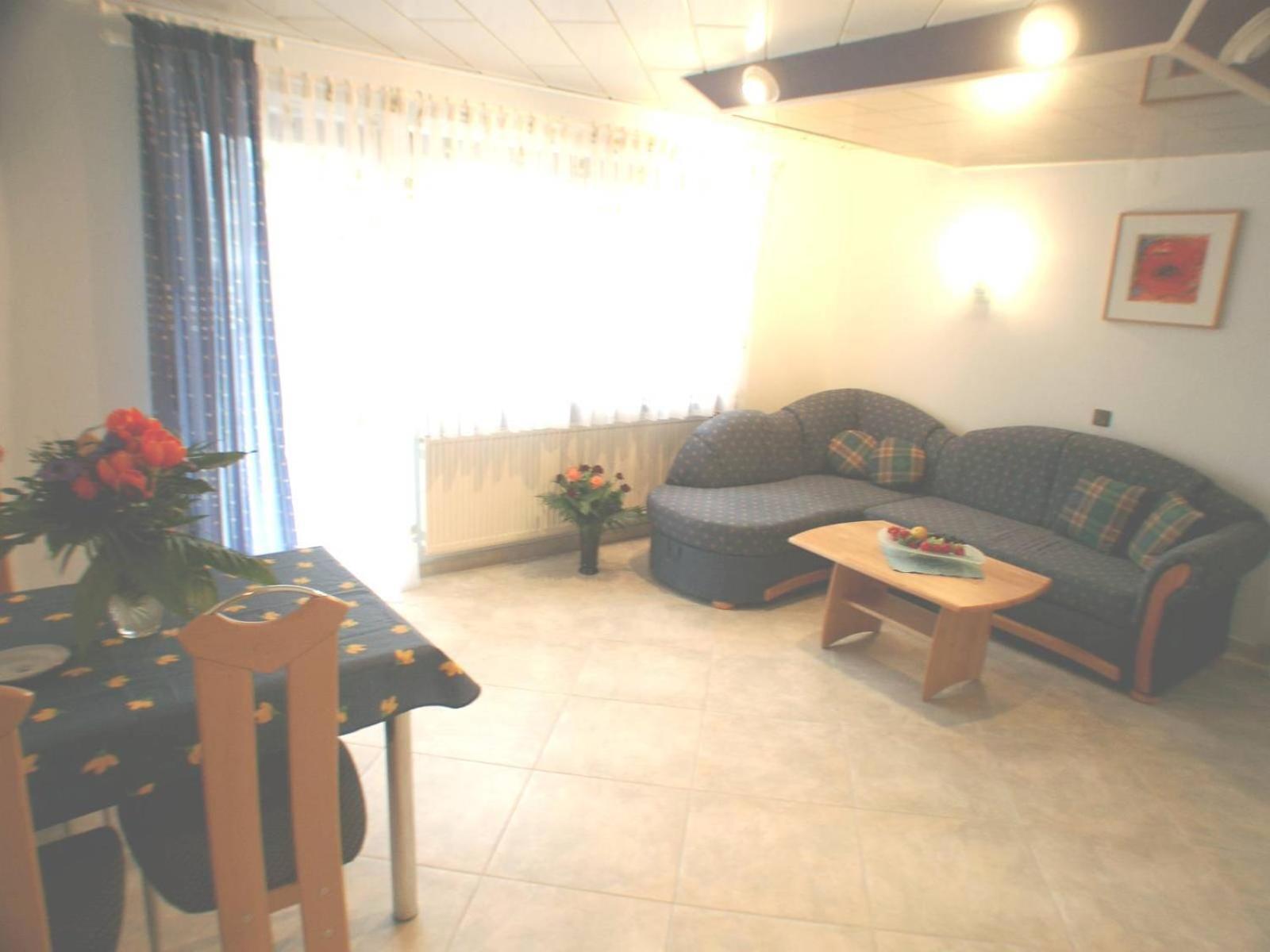 Landgasthof - Hotel Zum Stern Linden  외부 사진